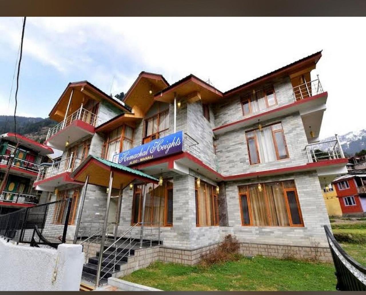 Hotel Himachal Heights Manāli Exterior foto
